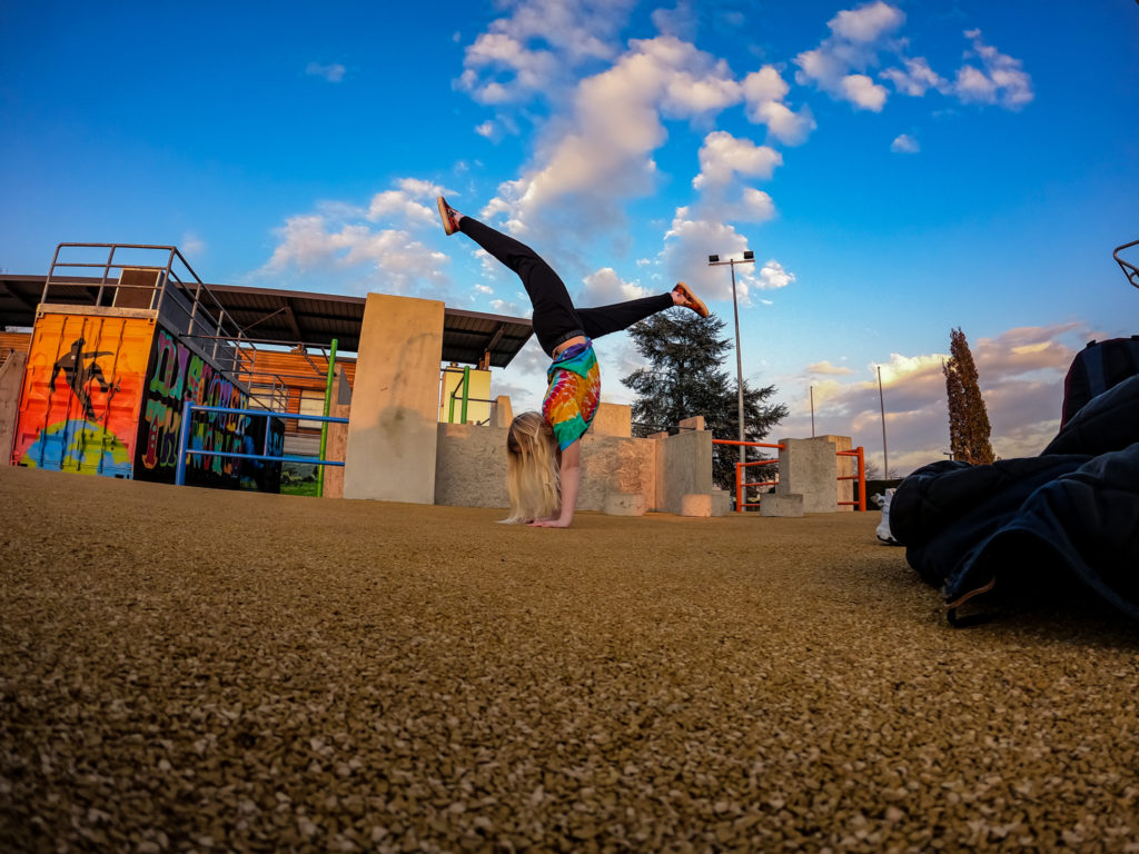 Emilie handstand pkpark